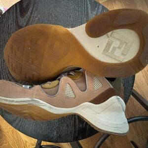 Fendi Sneakers comes w/ DUSTBAG.